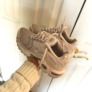 Nike Women's  Sneakers